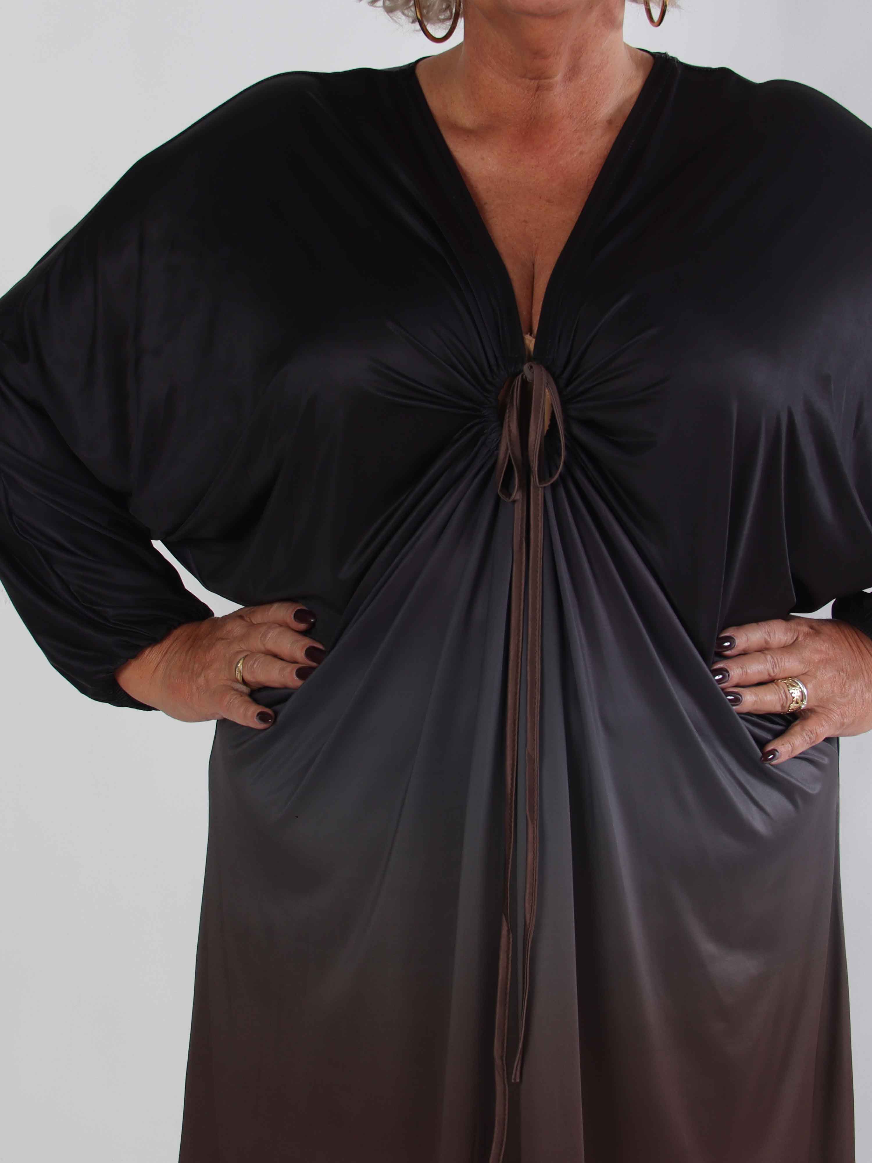 Ismene - Lang plus size tunikakjole i flere farvenuancer